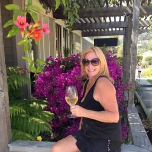 Meet your Posher, Pam